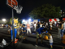 ライフタイム製バスケットゴールの設置例。羽田ヴィッキーズ (WJBL) 様イベント使用例。LT-90089